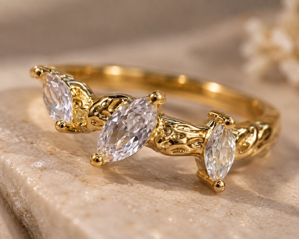 Elara Trio Ring