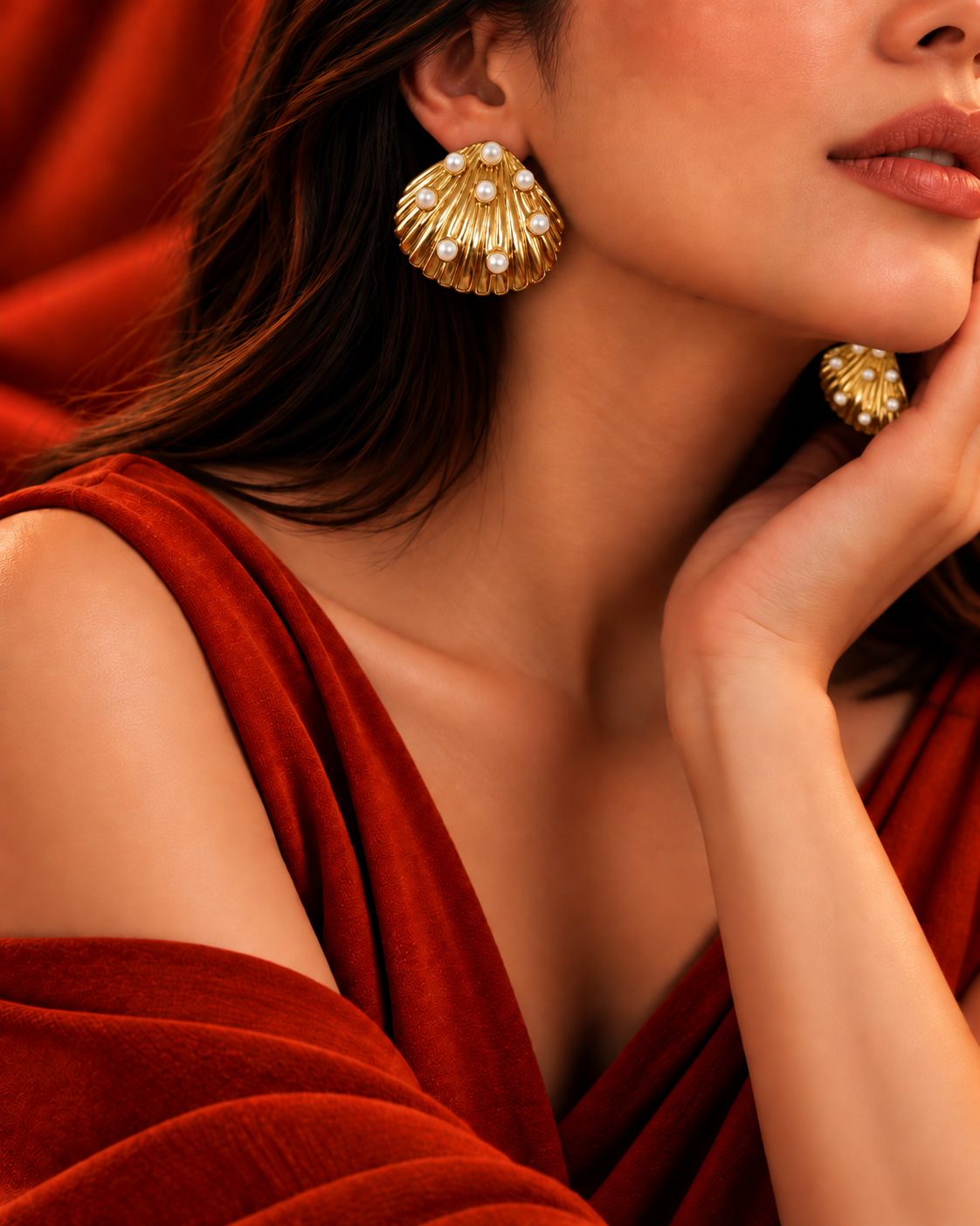Aurelia Pearl Shell Earrings - Image 3